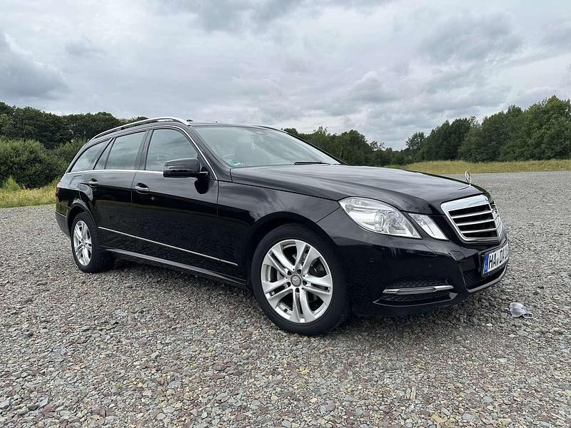 Gebraucht Mercedes E200 Avantgarde 184 PS (135 kW) 2013 Kombi