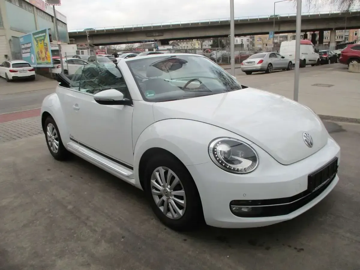 Używany VW Beetle Cabriolet Cup 105 KM (77 kW) 2014 Biały Kabriolet