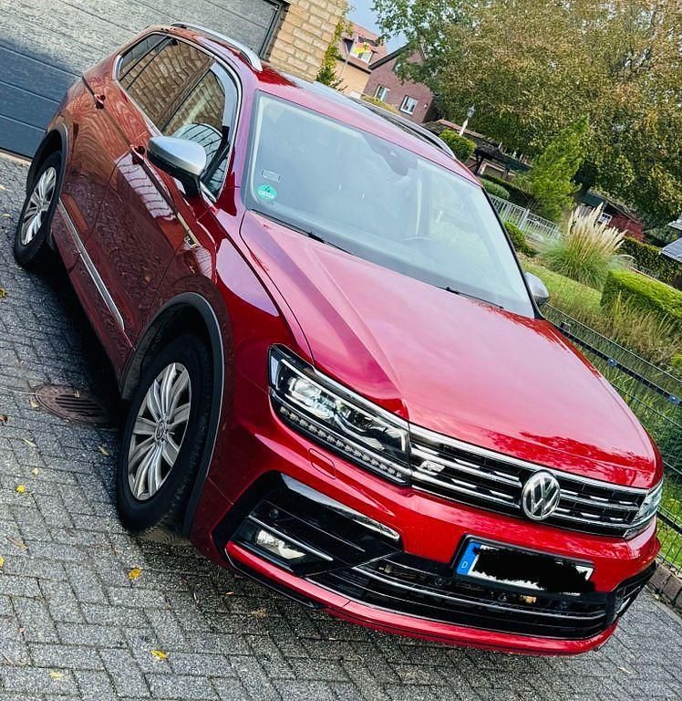 Rot Gebraucht 2018 VW Tiguan Allspace Comfortline SUV | 21.500 € (Guter Preis) - Bild 1/4