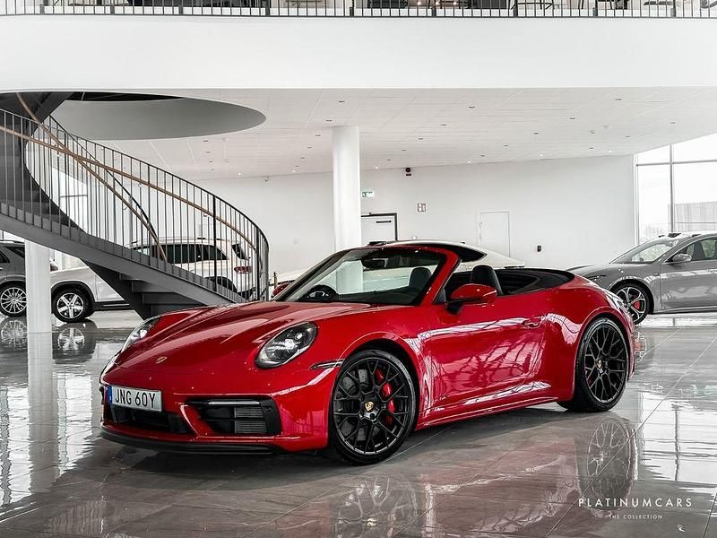 Rot Gebraucht 2022 Porsche 911 Carrera Cabriolet Cabrio | 163.379 € (Fairer Preis) - Bild 1/4