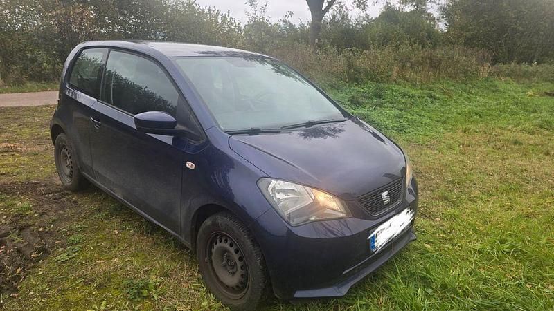 Blau Gebraucht 2015 Seat Mii Chic Kleinwagen | 3.490 € (Guter Preis) - Bild 1/4