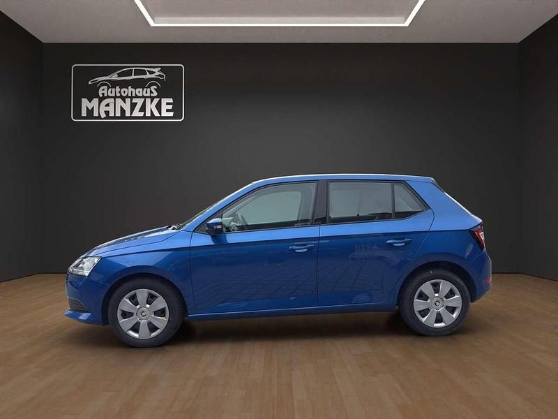 Gebraucht Skoda Fabia Cool Plus 95 PS (69 kW) 2021 Raceblau metallic Kleinwagen