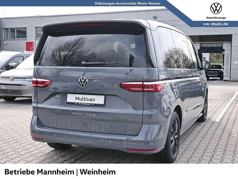 Nouă VW Multivan 150 CP (110 kW) 2026 Gri Monovolum