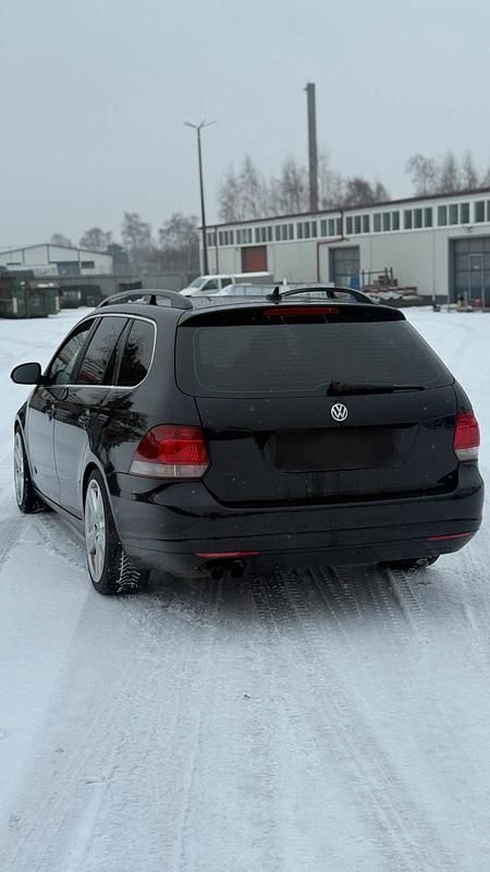 Gebraucht VW Golf VI 140 PS (102 kW) 2011 Schwarz Kleinwagen