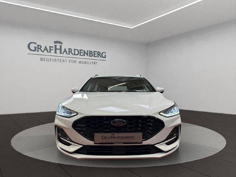 Neu Ford Focus ST-Line 125 PS (91 kW) 2025 Frostweiß Kombi