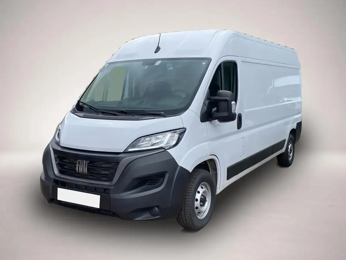 Gebraucht Fiat Ducato 140 PS (102 kW) 2023 Manufacturer Van