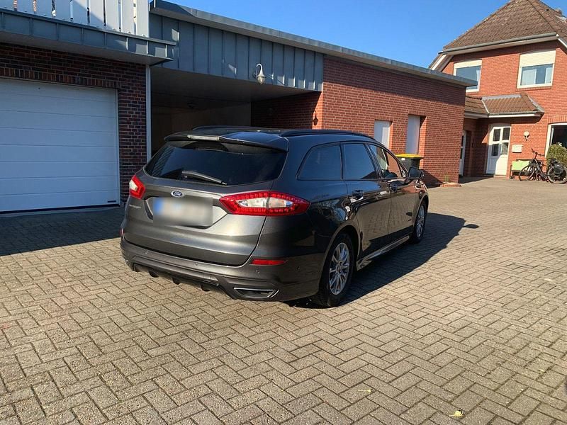 Gebraucht Ford Mondeo ST-Line 209 PS (153 kW) 2017 Grau Kombi