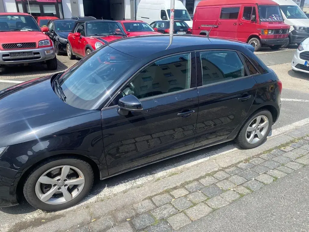Gebraucht Audi A1 Sportback Ambition 122 PS (89 kW) 2012 Schwarz Kleinwagen