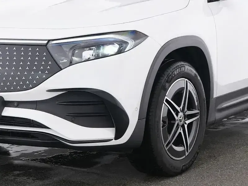 Gebraucht Mercedes EQB250+ AMG 139 kW (190 PS) 2025 Weiß SUV