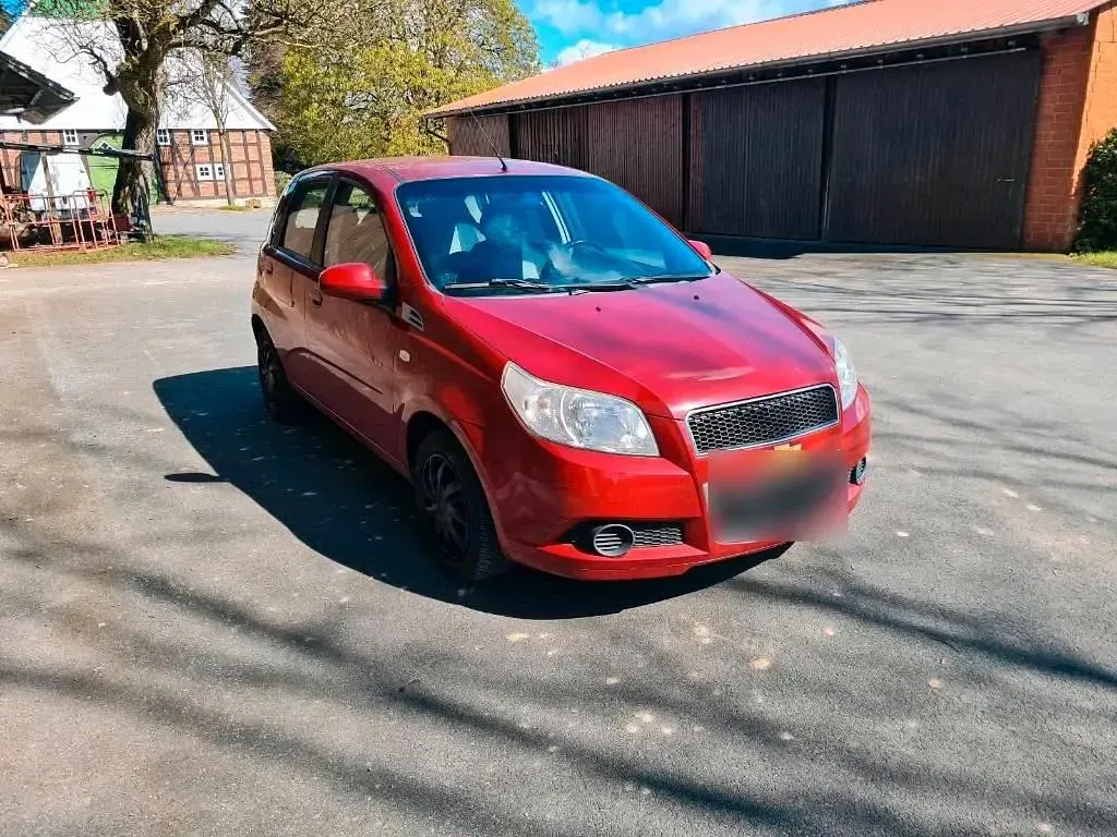 Gebraucht Chevrolet Aveo 84 PS (61 kW) 2009 Rot Kleinwagen
