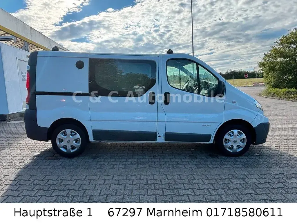Gebraucht Renault Trafic 114 PS (83 kW) 2014 Other Van / Kleinbus