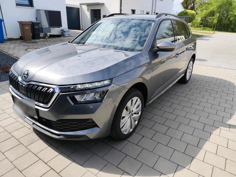 Grau Gebraucht 2022 Skoda Kamiq SUV | 19.990 € (Fairer Preis) - Bild 1/4