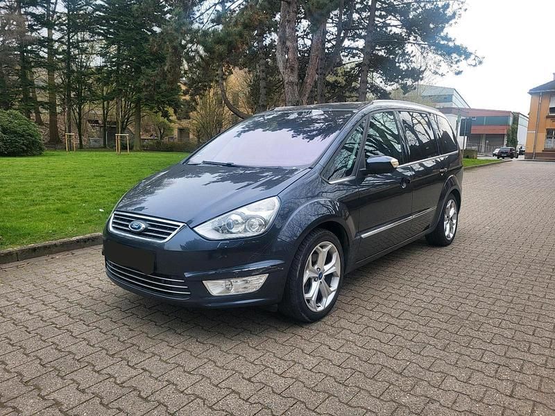 Gebraucht Ford Galaxy Titanium 163 PS (119 kW) 2010 Grau Van / Kleinbus