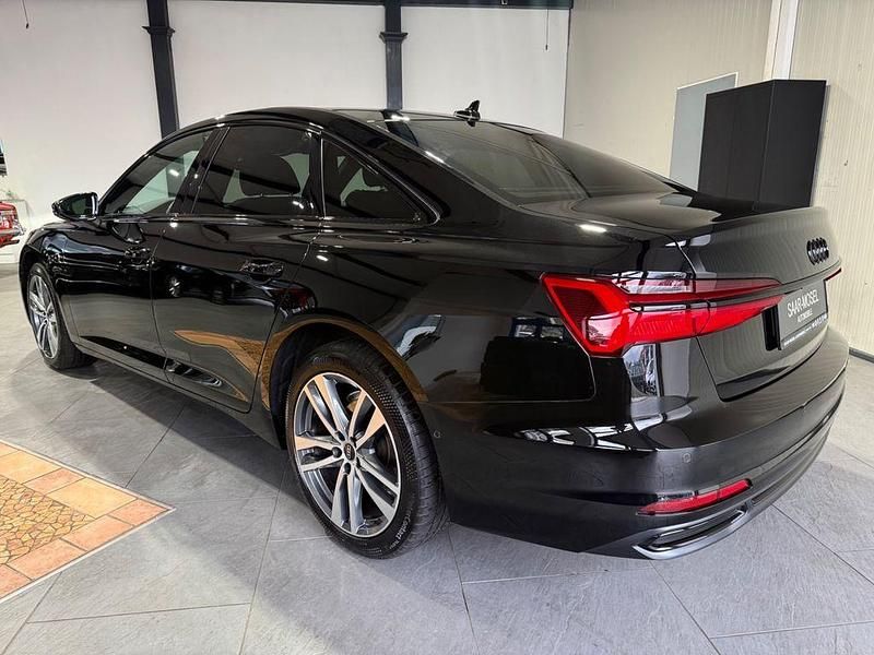 Gebraucht Audi A6 Black Edition 204 PS (150 kW) 2022 Schwarz Limousine