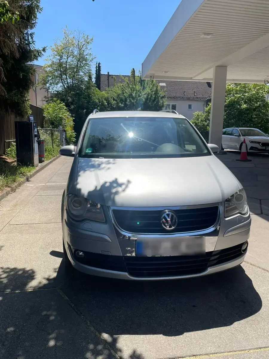 Gebraucht VW Touran 2007 Silber Van / Kleinbus
