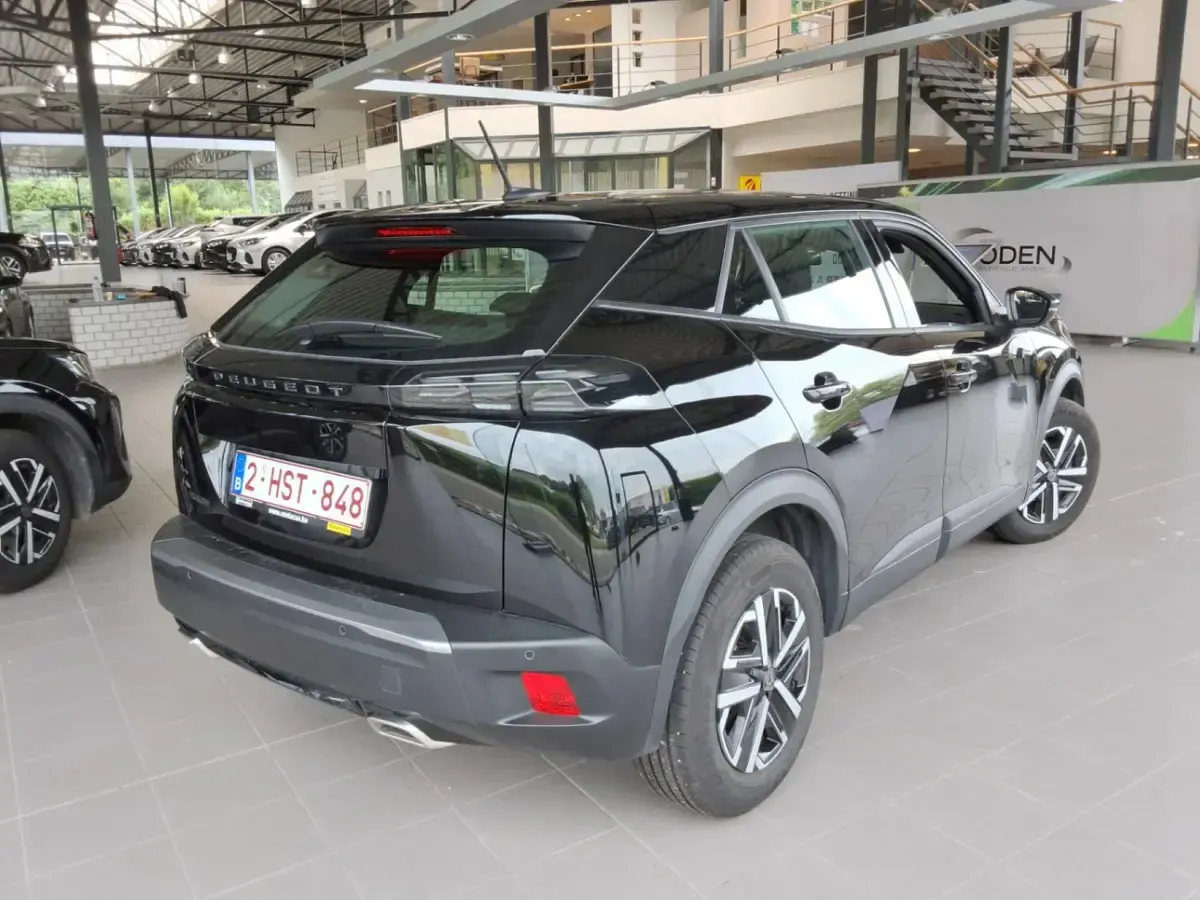 Gebraucht Peugeot 2008 Style 131 PS (96 kW) 2025 Schwarz SUV