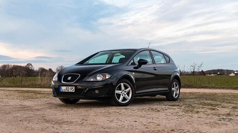 Gebraucht Seat Leon Style 125 PS (91 kW) 2011 Schwarz Kleinwagen