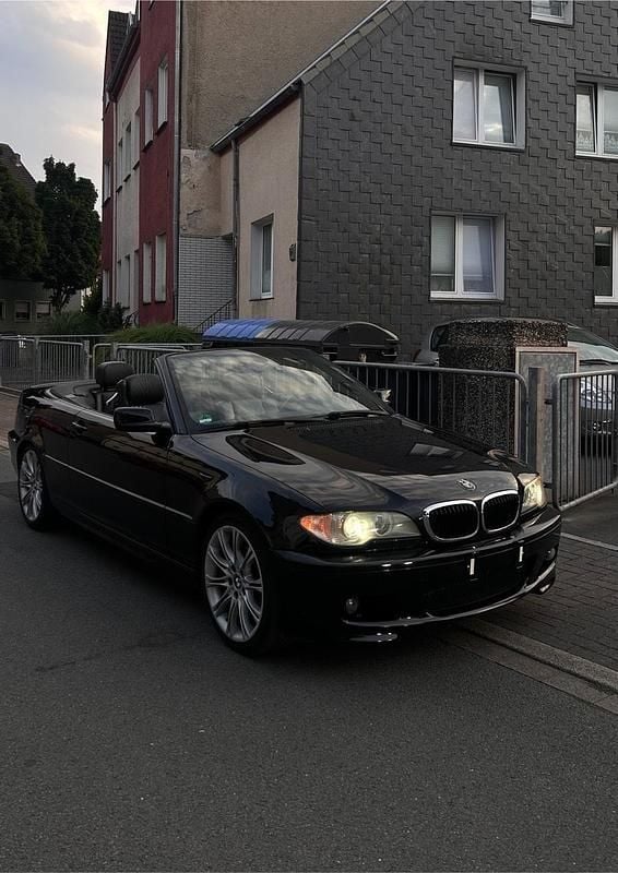 Weiß Gebraucht 2002 BMW 318 Cabriolet M Sport Cabrio | 3.900 € (Guter Preis) - Bild 1/4
