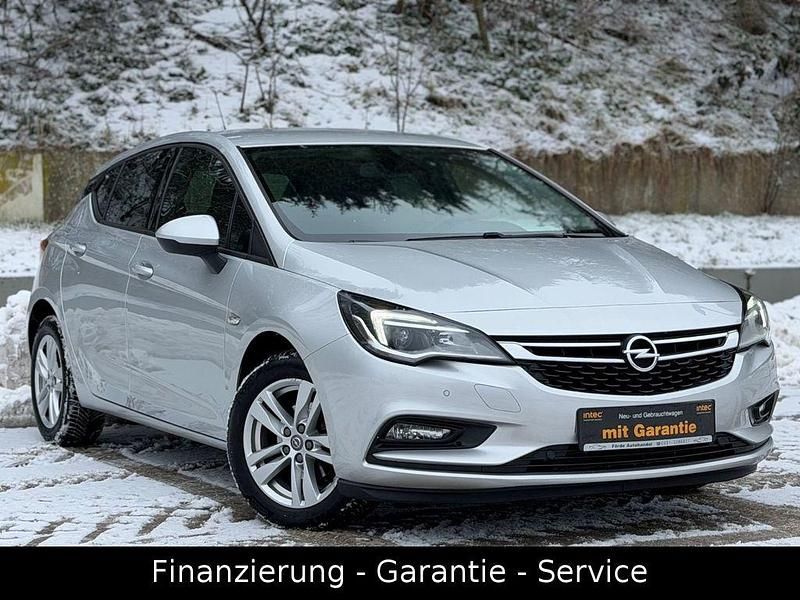 Gebraucht Opel Astra Dynamic 150 PS (110 kW) 2017 Silber Limousine