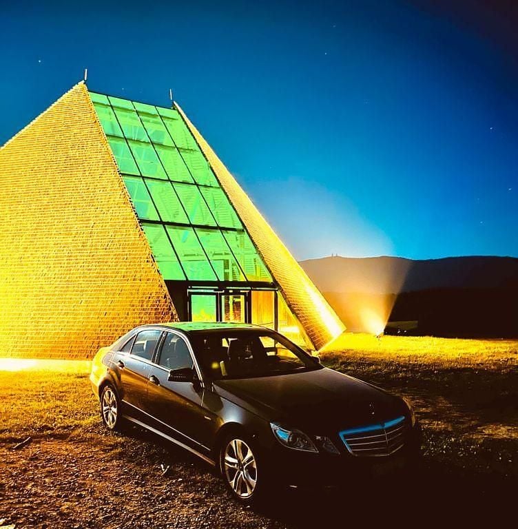 Gebraucht Mercedes E250 Avantgarde 204 PS (150 kW) 2011 Grau Limousine