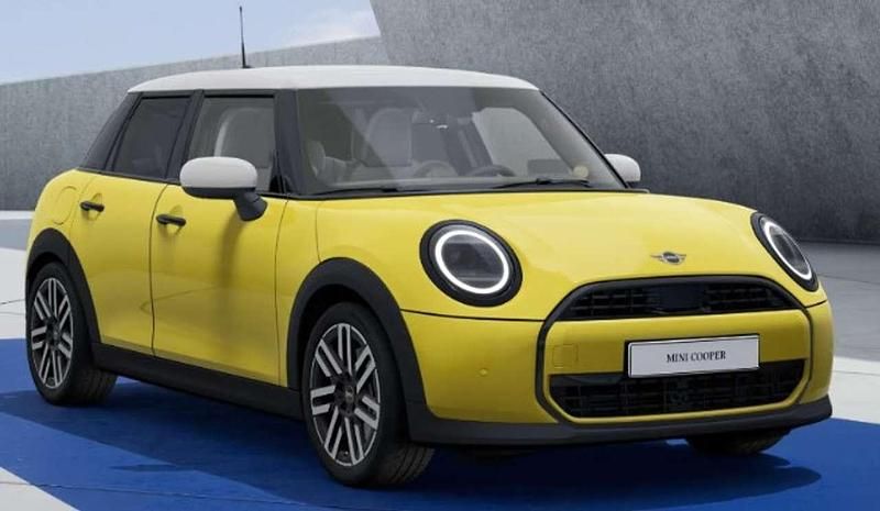 Gebraucht Mini Cooper Classic 156 PS (114 kW) 2024 Gelb Kleinwagen