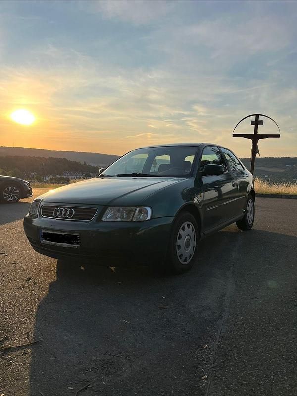 Grün Gebraucht 1999 Audi A3 Sport Kleinwagen | 1.350 € (Fairer Preis) - Bild 1/4
