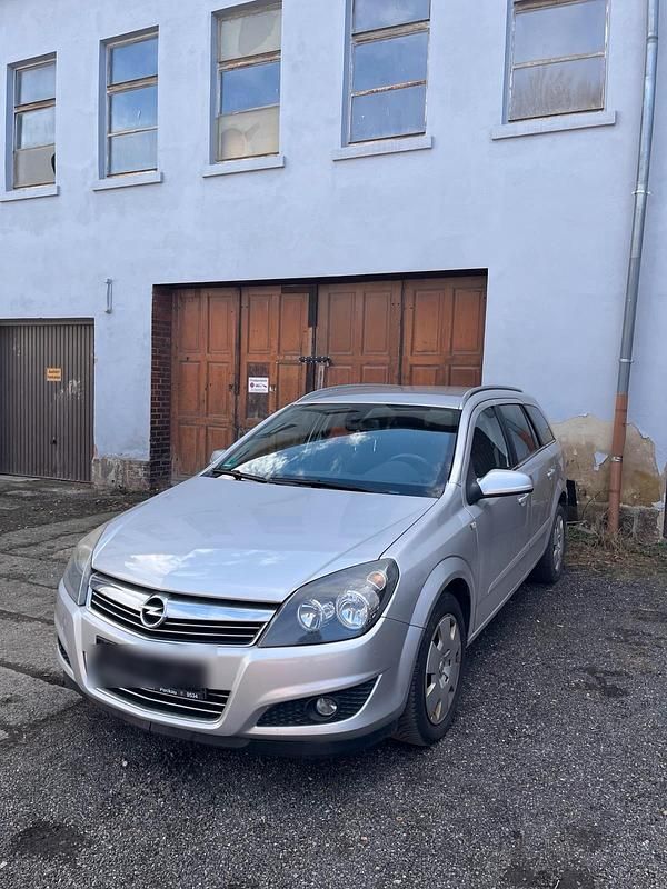 Gebraucht Opel Astra 145 PS (106 kW) 2006 Silber Kombi