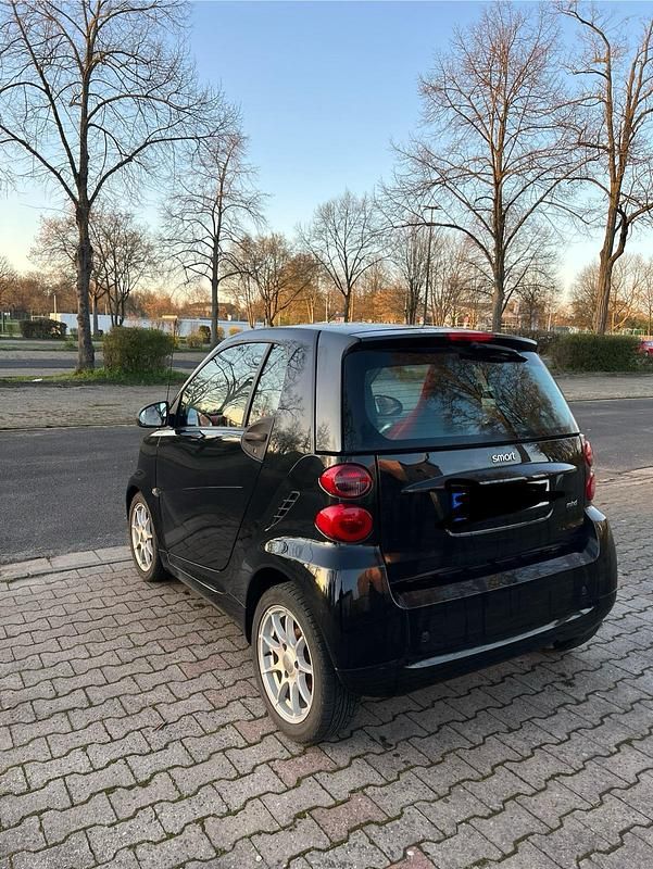 Gebraucht Smart ForTwo Coupé 71 PS (52 kW) 2011 Schwarz Coupé