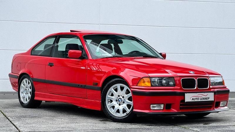 Rot Gebraucht 1995 BMW 318 M Sport Coupé | 19.900 € - Bild 1/4