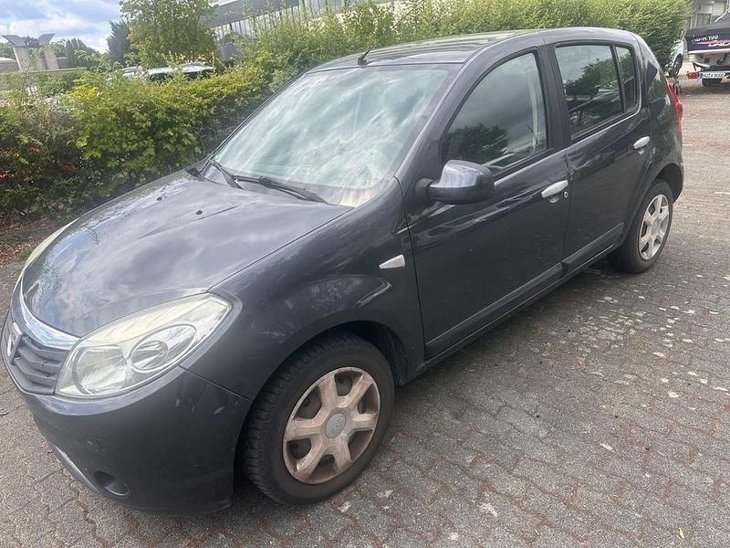 Schwarz Gebraucht 2009 Dacia Sandero Lauréate Kleinwagen | 1.290 € (Guter Preis) - Bild 1/4