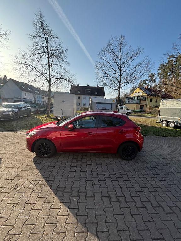 Gebraucht Mazda 2 Center-Line 90 PS (66 kW) 2018 Rot Limousine