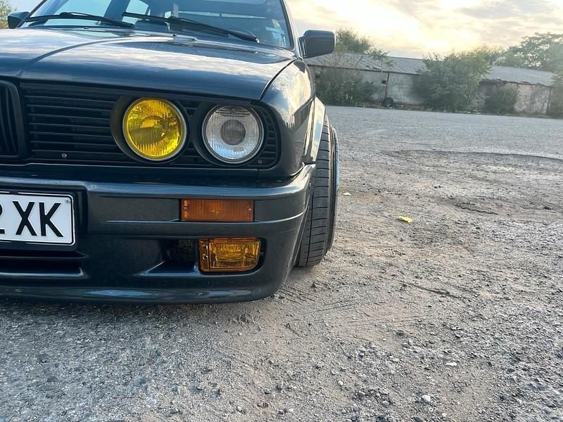 Gebraucht BMW 316 143 PS (105 kW) 1989 Grau Limousine