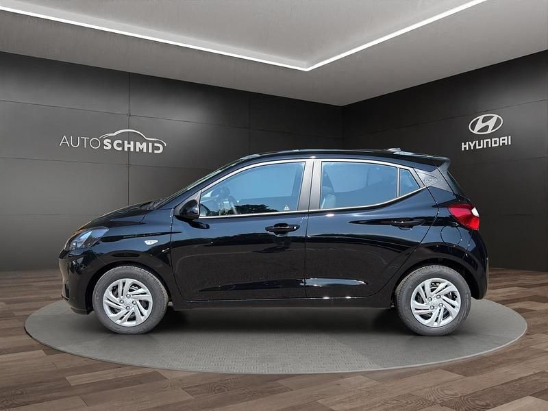 Gebraucht Hyundai i10 Select 63 PS (46 kW) 2025 Schwarz Kleinwagen