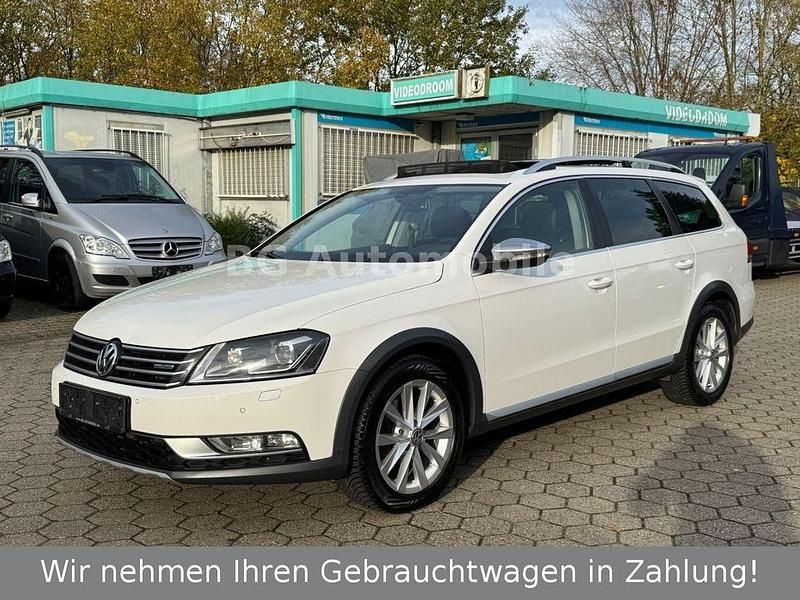 Weiß Gebraucht 2014 VW Passat Alltrack R Kombi | 9.990 € (Fairer Preis) - Bild 1/4