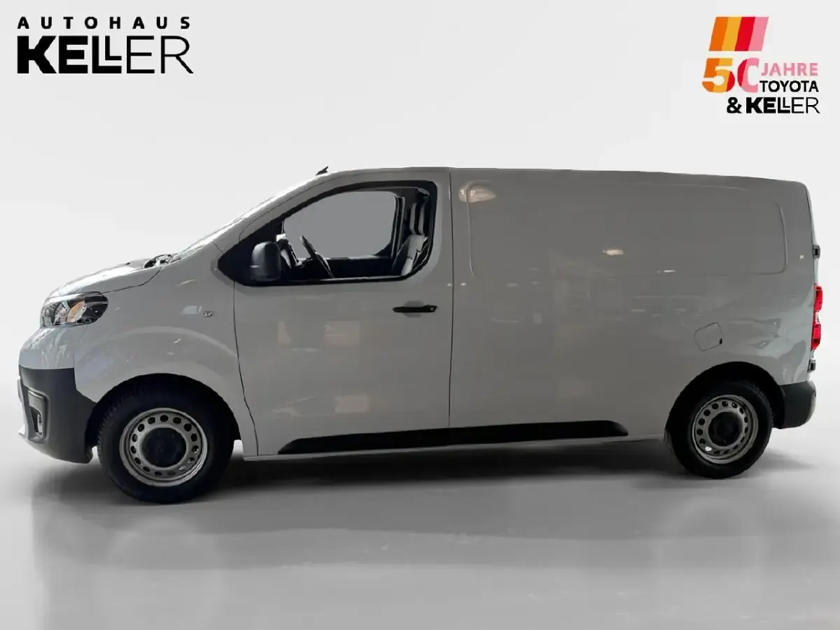 Gebraucht Toyota Proace Plus 120 PS (88 kW) 2023 Weiß Van / Kleinbus