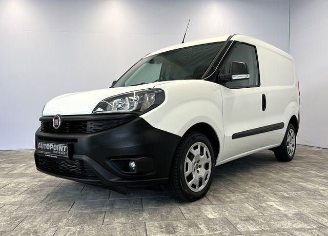 Weiß Gebraucht 2022 Fiat Doblò Van / Kleinbus | 11.840 € (Guter Preis) - Bild 1/4