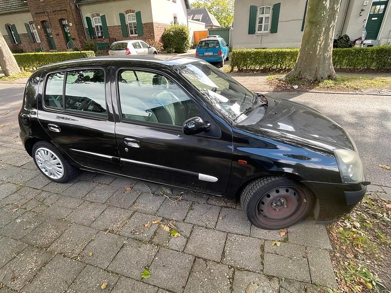 Schwarz Gebraucht 2002 Renault Clio II Kleinwagen | 1.000 € (Guter Preis) - Bild 1/4