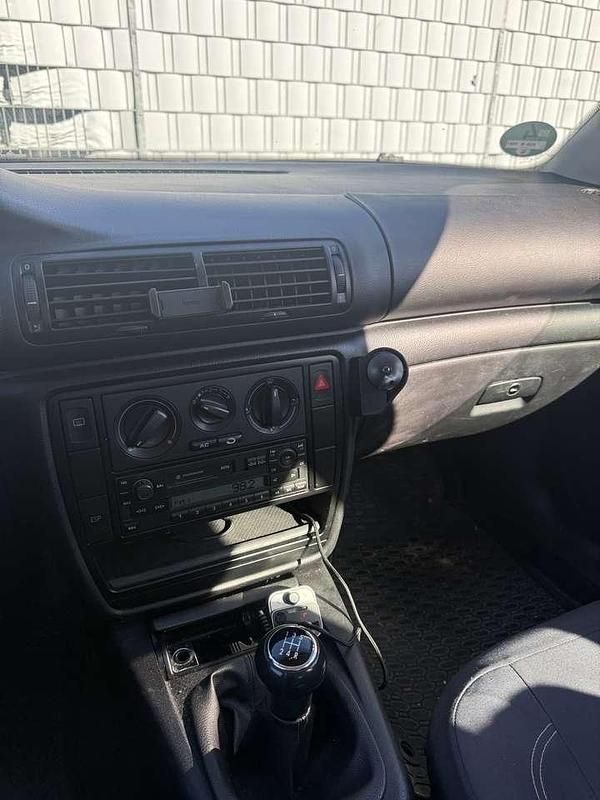 Gebraucht VW Passat 131 PS (96 kW) 2002 Weiß Kombi