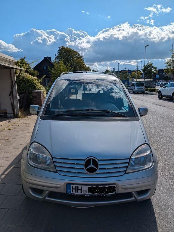Silber Gebraucht 2005 Mercedes Vaneo Van / Kleinbus | 2.000 € (Fairer Preis) - Bild 1/4