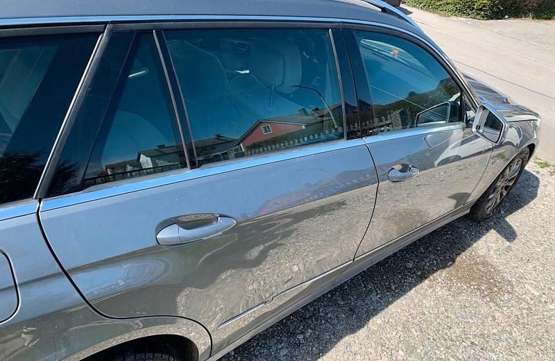 Gebraucht Mercedes E220 2010 Grau Kombi