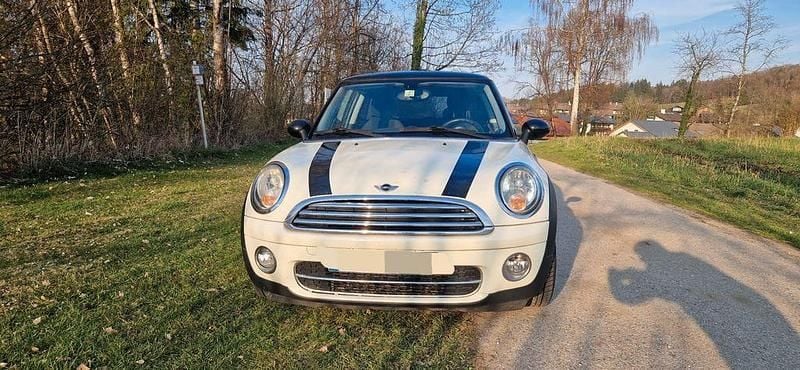 Gebraucht Mini Cooper D 109 PS (80 kW) 2008 Weiß Kleinwagen