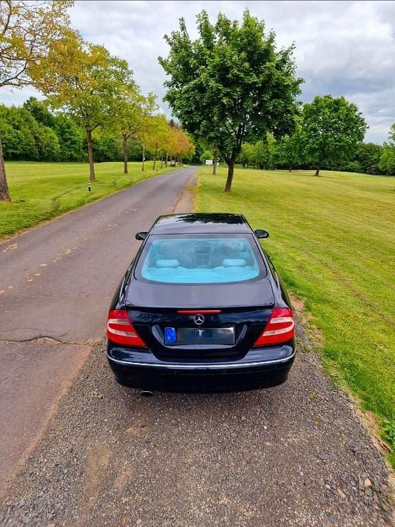 Violett Gebraucht 2004 Mercedes CLK200 Avantgarde Coupé | 5.000 € (Fairer Preis) - Bild 1/4