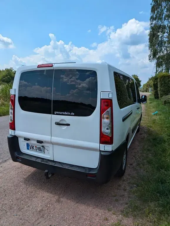 Gebraucht Peugeot TePee 98 PS (72 kW) 2014 Weiß Van / Kleinbus