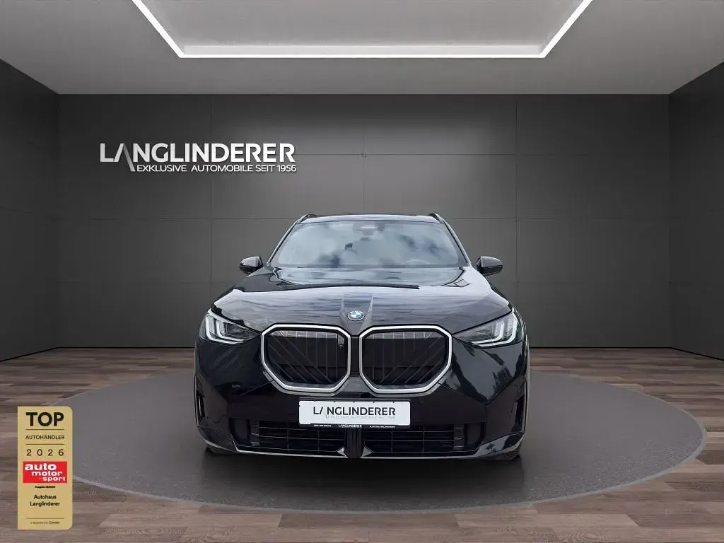 Gebraucht BMW X3 M Sport 208 PS (152 kW) 2025 Black sapphire metallic SUV