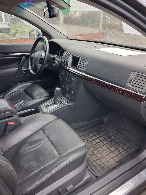 Gebraucht Opel Vectra 211 PS (155 kW) 2004 Kombi