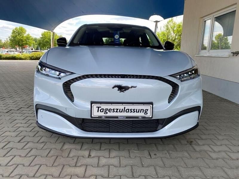 Gebraucht Ford Mustang Mach-E 197 kW (269 PS) 2023 Space white SUV