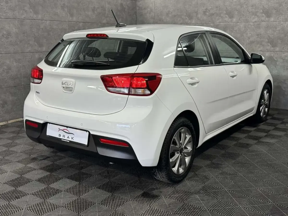 Brugt Kia Rio Vision 101 HK (74 kW) 2022 Hvid Hatchback
