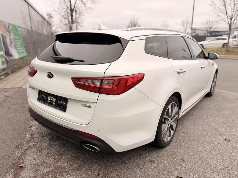 Gebraucht Kia Optima Spirit 141 PS (103 kW) 2016 Weiß Kombi