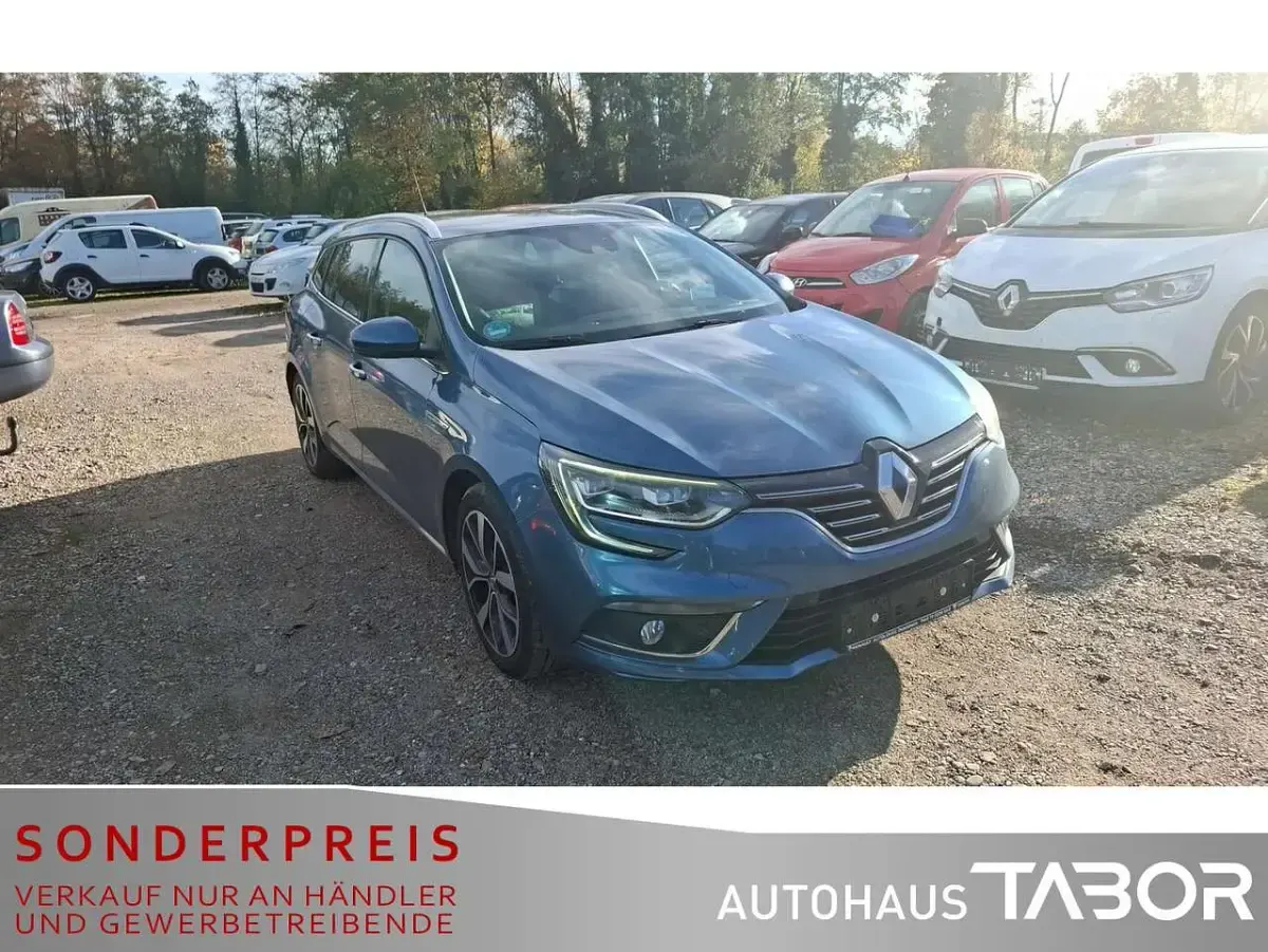 Gebraucht Renault Mégane GrandTour Bose Edition 132 PS (97 kW) 2016 Blau Kombi