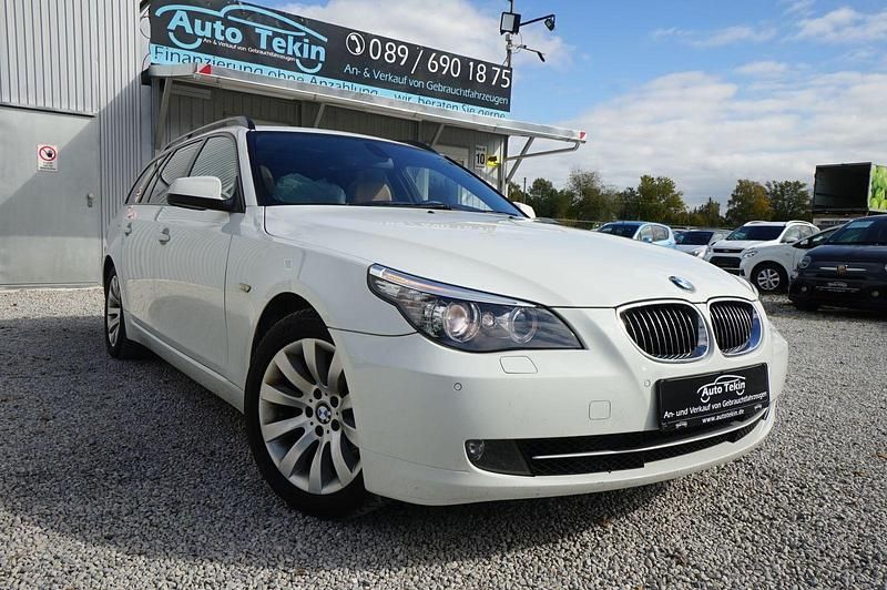 Weiß Gebraucht 2010 BMW 530 Advantage Kombi | 6.950 € (Teuer) - Bild 1/3